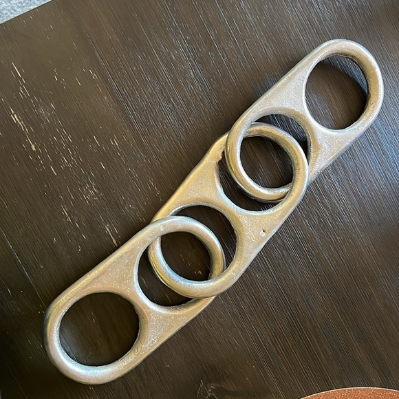 Silver Metal Linked Figurine - Picture 2 of 4